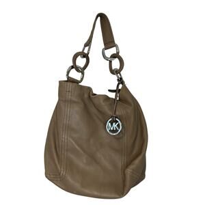 MICHAEL KORS Taupe Leather Hobo Shoulder Slouch Bag Zip MK Tassel Boho Purse